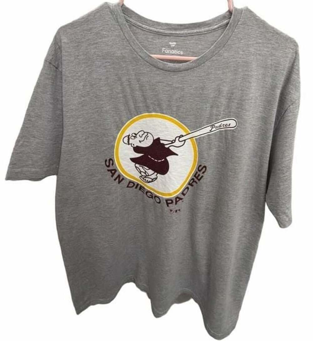 Fanatics San Diego Padres T-Shirt Size L Gray MLB Cooperstown Swinging Friar